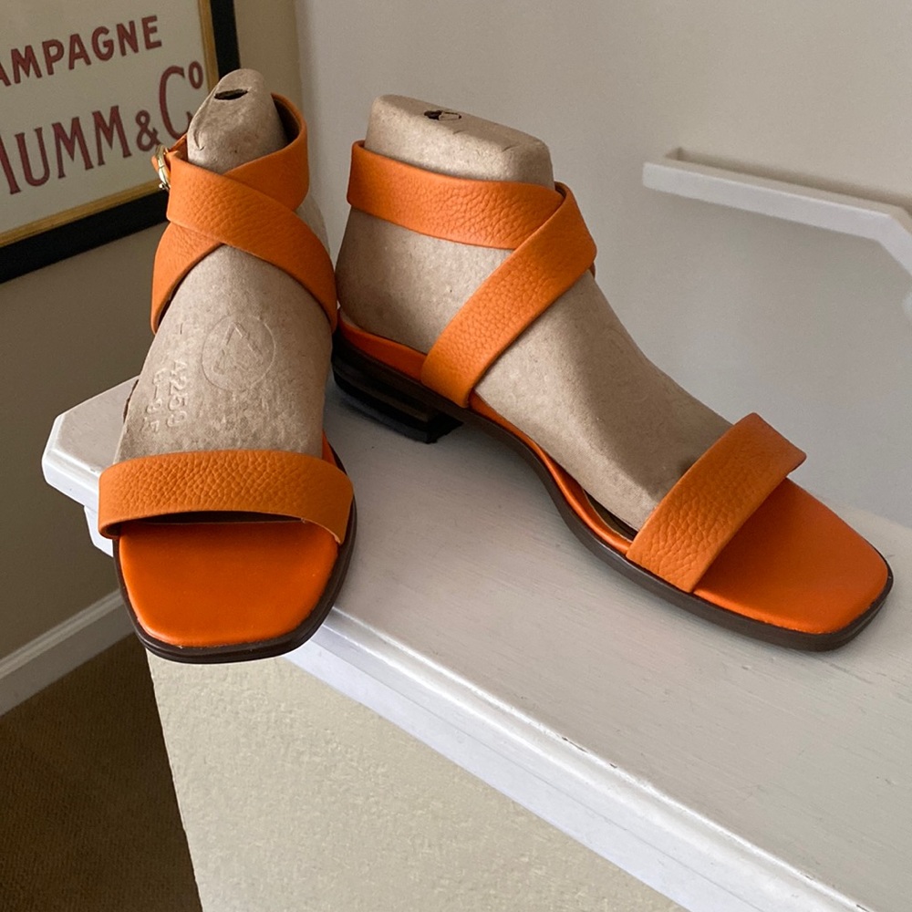 Vionic Hermes Orange Cross Ankle Strap Sandals NEW